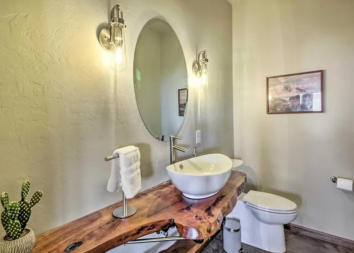 Pastoral Escape W/ Covered Patio & Grill! * Elgin