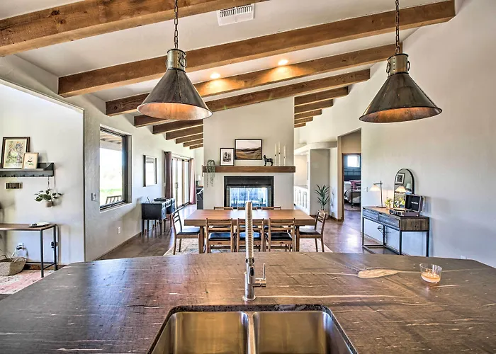 Pastoral Escape W/ Covered Patio & Grill! *
